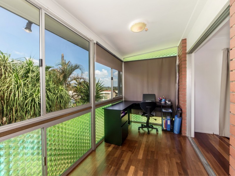 15 Olive Street, Raceview QLD 4305