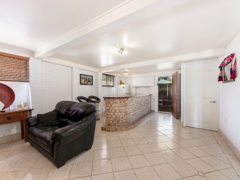 15 Olive Street, Raceview QLD 4305