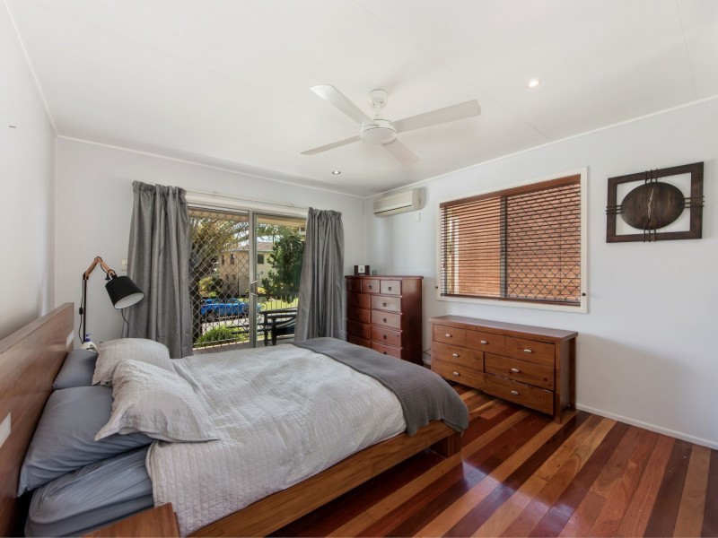 15 Olive Street, Raceview QLD 4305