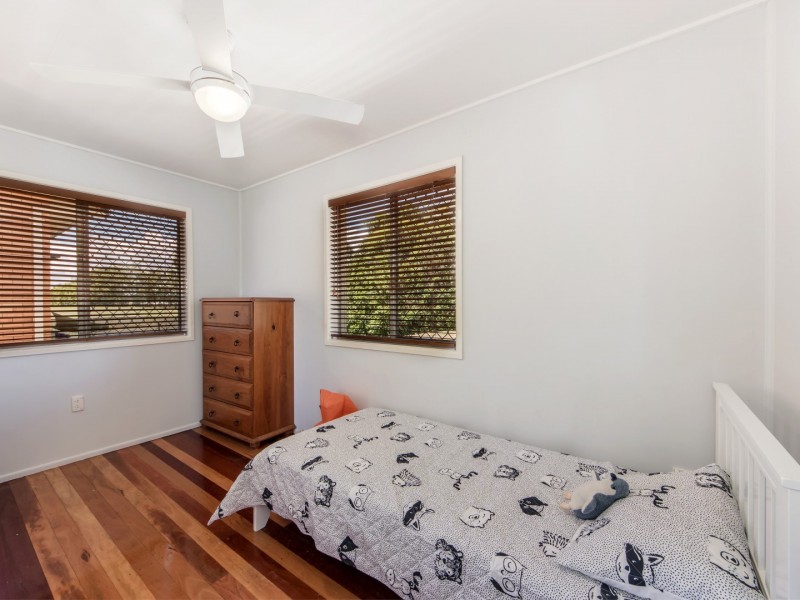 15 Olive Street, Raceview QLD 4305