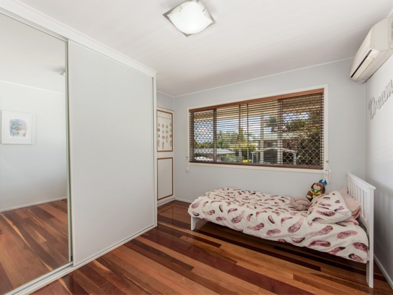 15 Olive Street, Raceview QLD 4305