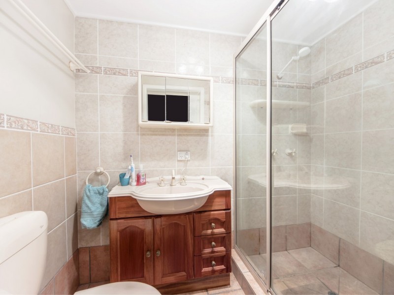15 Olive Street, Raceview QLD 4305