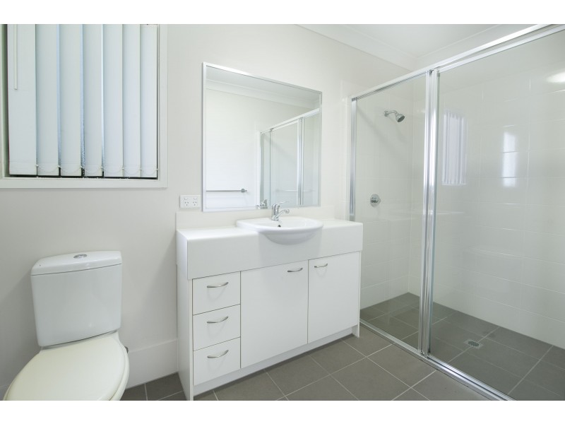 90/50 Gledson Street, North Booval QLD 4304