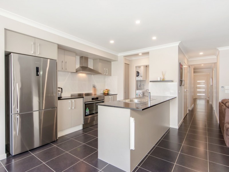 11 Eucalyptus Crescent, Ripley QLD 4306