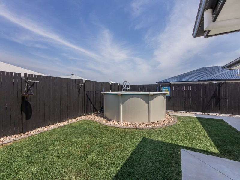 11 Eucalyptus Crescent, Ripley QLD 4306
