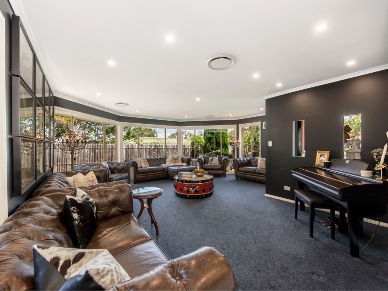 31 Highmead Drive, Brassall QLD 4305