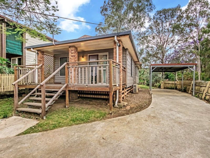 12 James Street, Bundamba QLD 4304