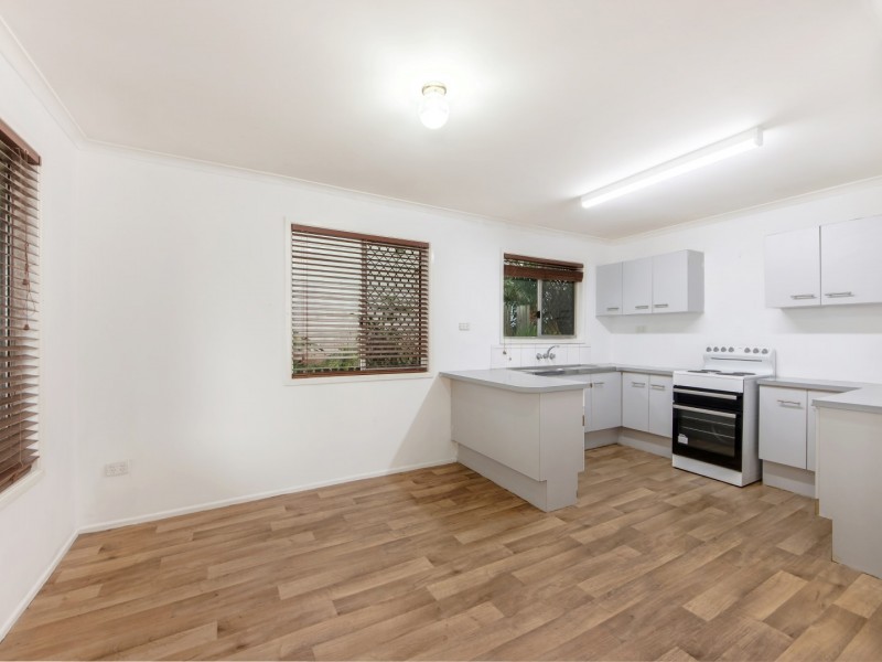 12 James Street, Bundamba QLD 4304