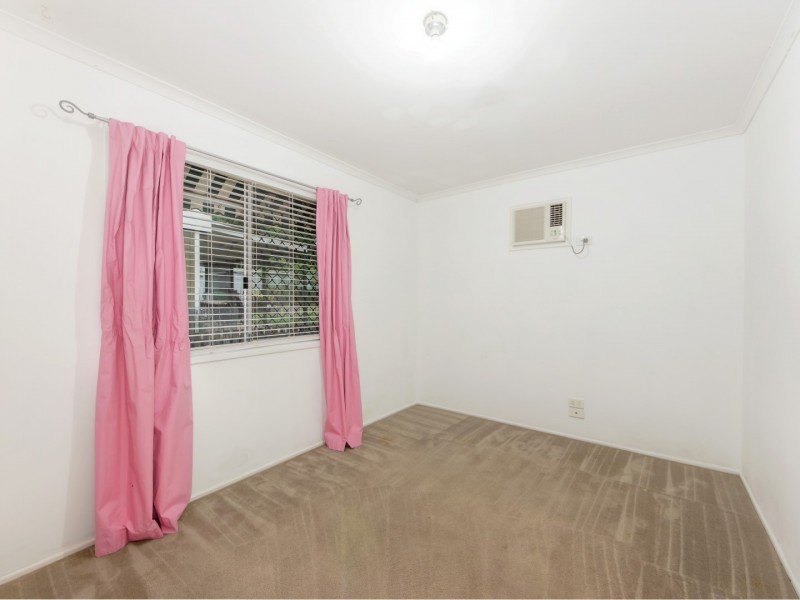 12 James Street, Bundamba QLD 4304