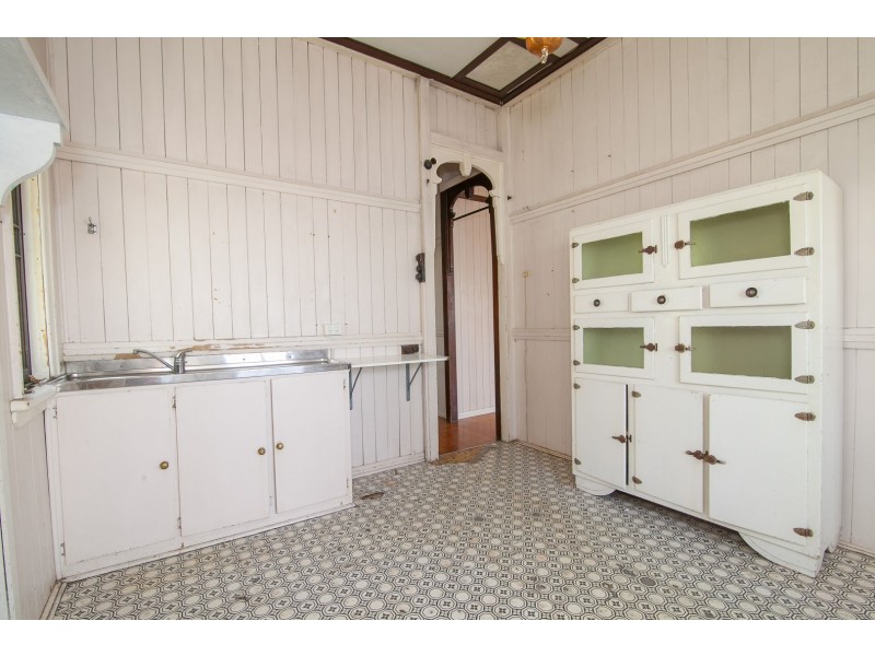 16 Elizabeth Street, Woodend QLD 4305