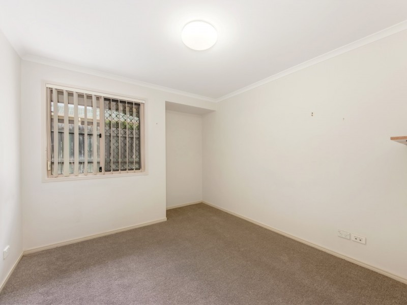 108 Willowtree Drive, Flinders View QLD 4305