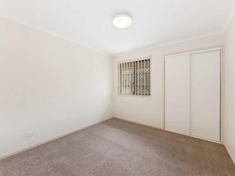 108 Willowtree Drive, Flinders View QLD 4305