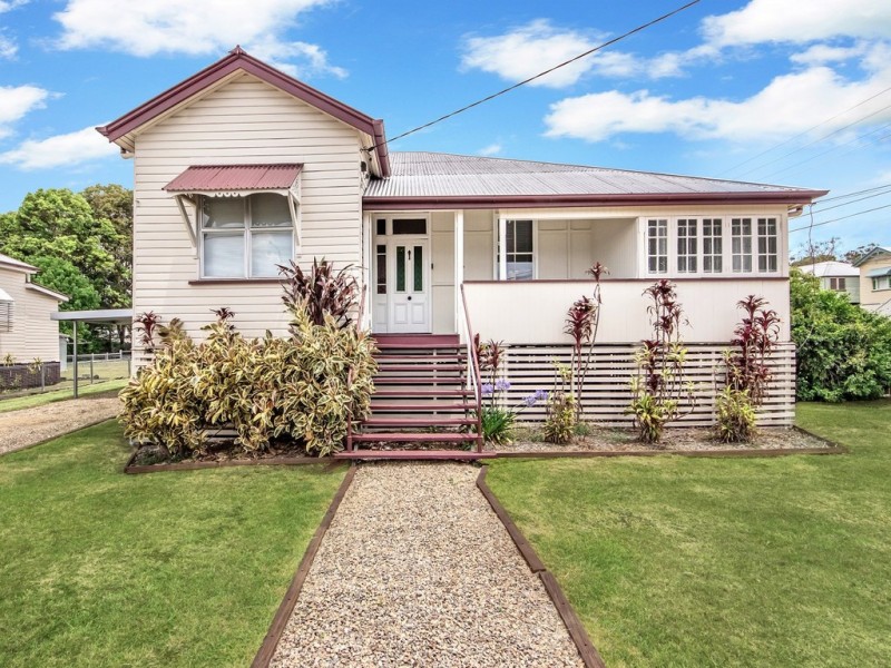 1 Coronation Street, East Ipswich QLD 4305