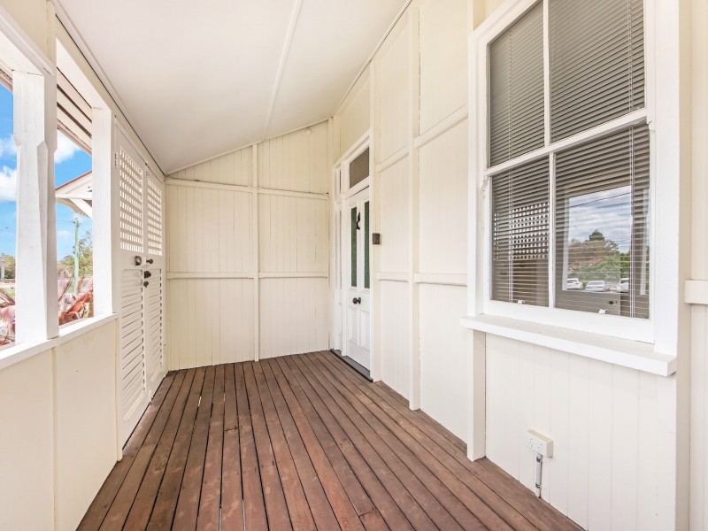 1 Coronation Street, East Ipswich QLD 4305