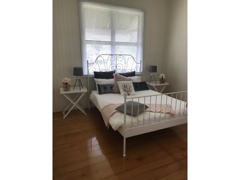 1 Coronation Street, East Ipswich QLD 4305