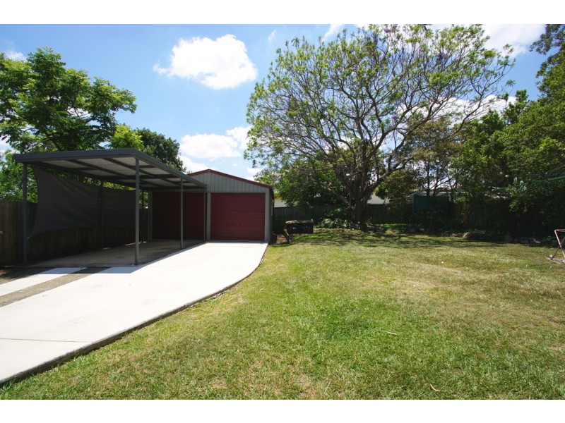 31 Larsen Street, Leichhardt QLD 4305