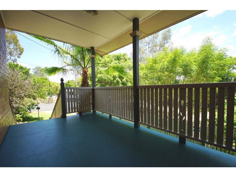 31 Larsen Street, Leichhardt QLD 4305