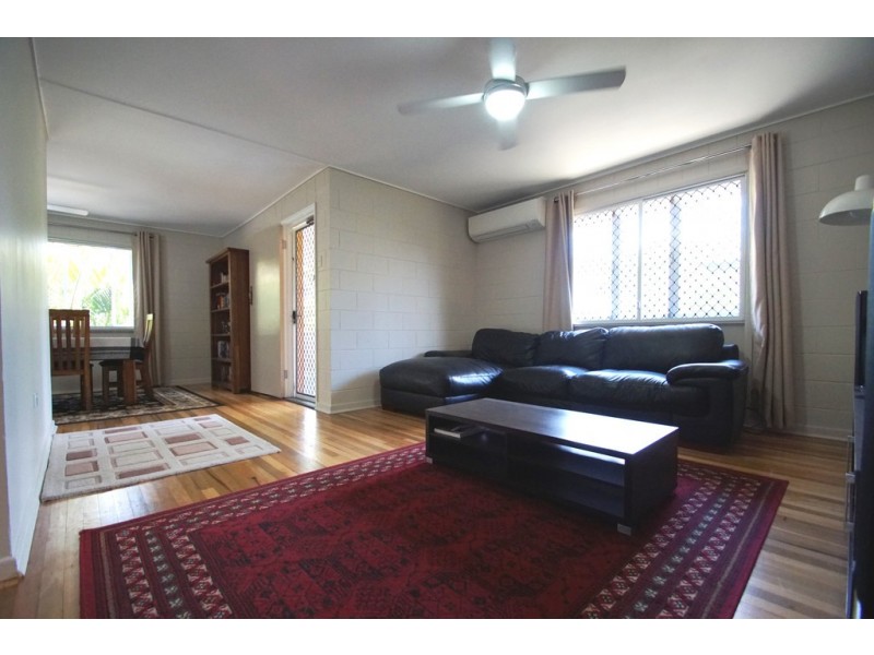 31 Larsen Street, Leichhardt QLD 4305