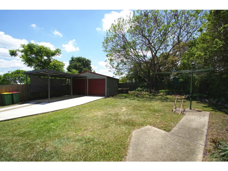 31 Larsen Street, Leichhardt QLD 4305