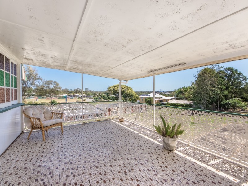 2 Edward Street, One Mile QLD 4305
