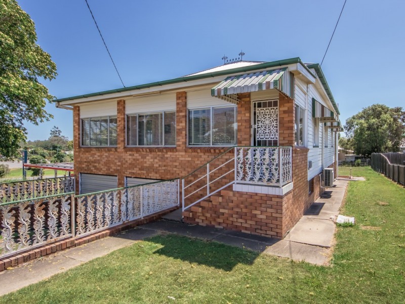 2 Edward Street, One Mile QLD 4305
