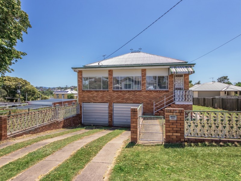 2 Edward Street, One Mile QLD 4305