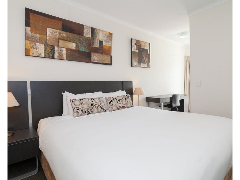 Unit 202/11 Ellenborough Street, Woodend QLD 4305