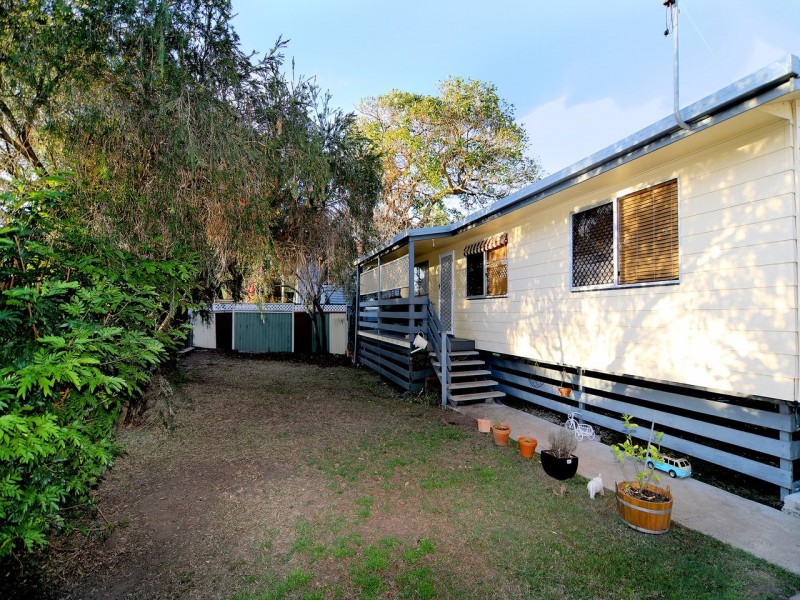 15 James Street, East Ipswich QLD 4305