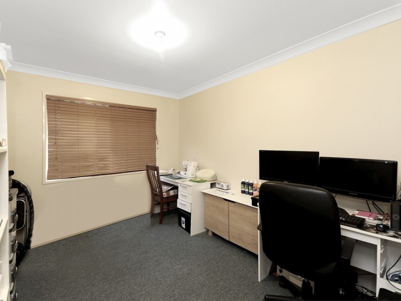 15 James Street, East Ipswich QLD 4305