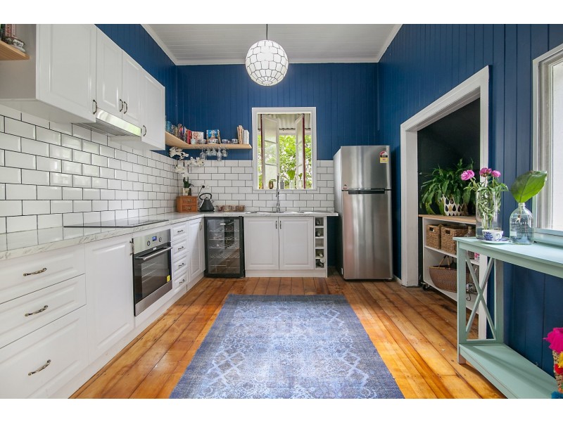 3 Glebe Road, Newtown QLD 4305