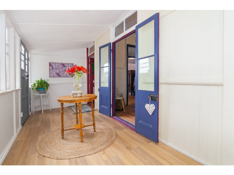 3 Glebe Road, Newtown QLD 4305