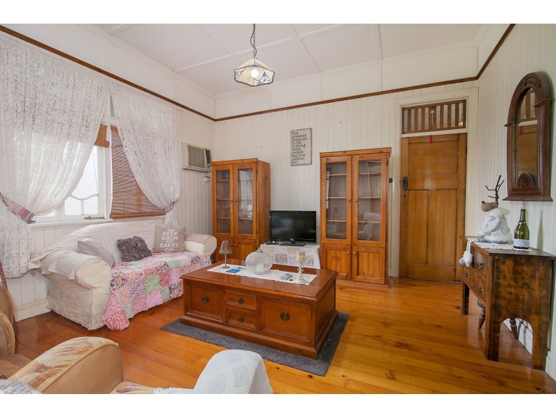 22 Fox Street, East Ipswich QLD 4305