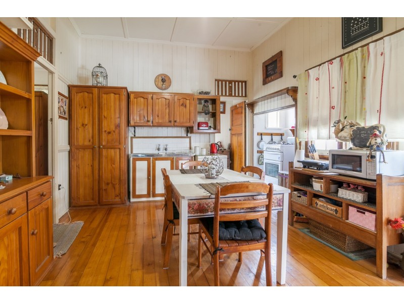 22 Fox Street, East Ipswich QLD 4305