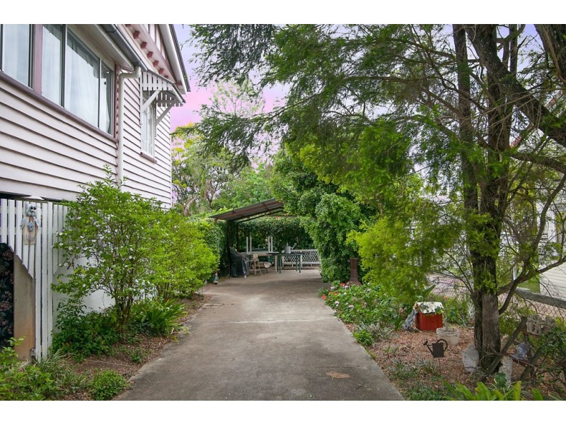 22 Fox Street, East Ipswich QLD 4305