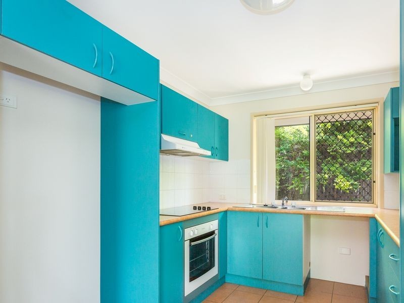 8 Lakemba Place, Brassall QLD 4305