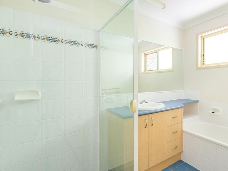 8 Lakemba Place, Brassall QLD 4305