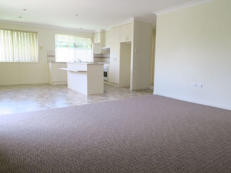 2A Walsh Street, Newtown QLD 4305