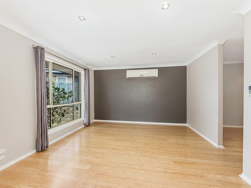 8 Crosby Crescent, Raceview QLD 4305