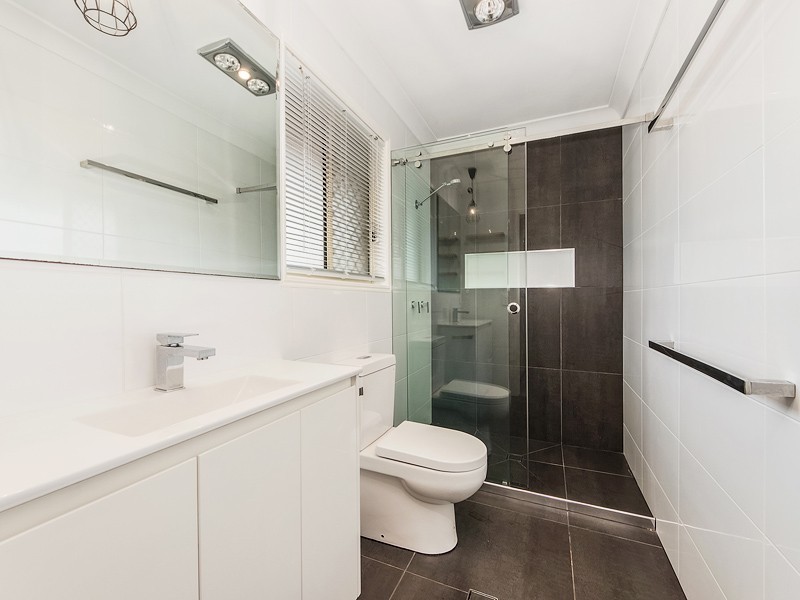 8 Crosby Crescent, Raceview QLD 4305