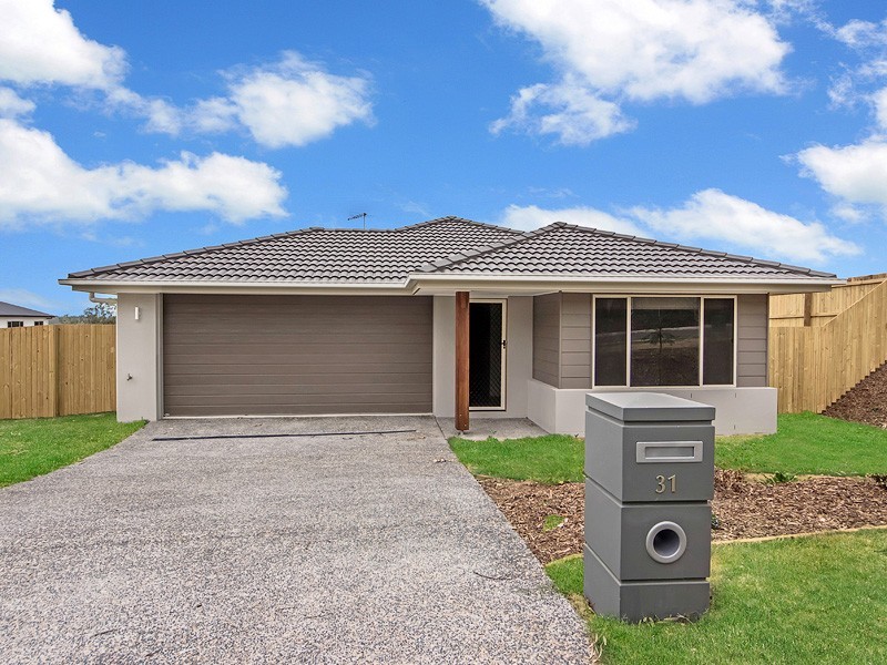 31 Chatswood Court, Deebing Heights QLD 4306
