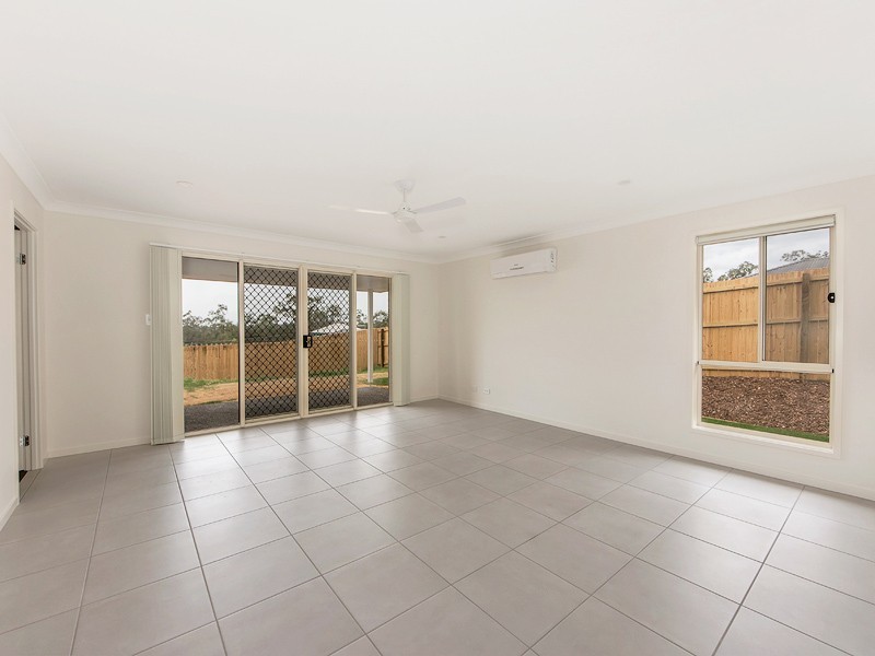 31 Chatswood Court, Deebing Heights QLD 4306