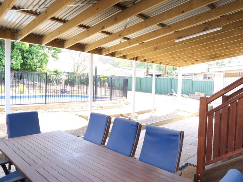 17 Whitehill Road, Newtown QLD 4305