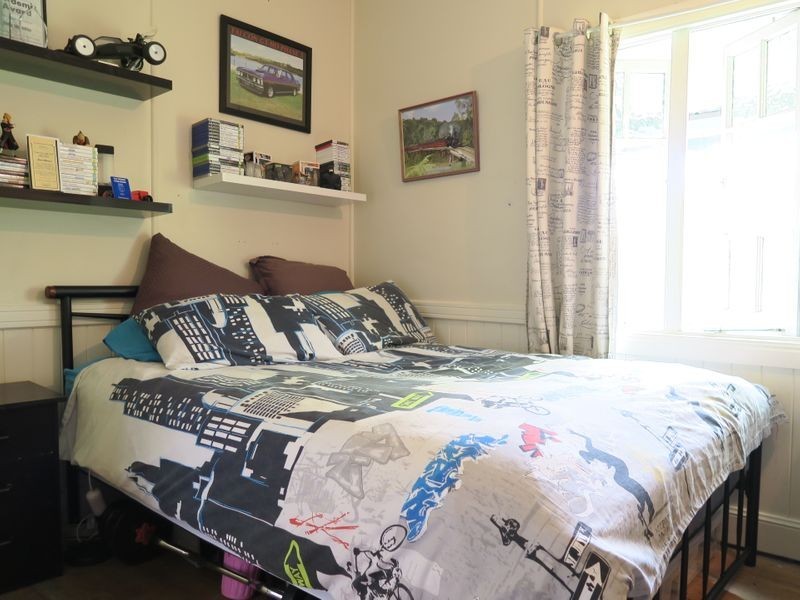 17 Whitehill Road, Newtown QLD 4305
