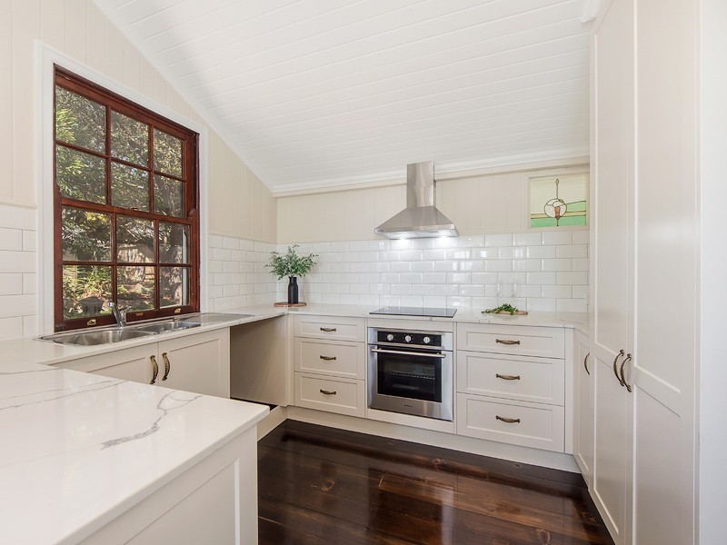 6 View Street, Woodend QLD 4305