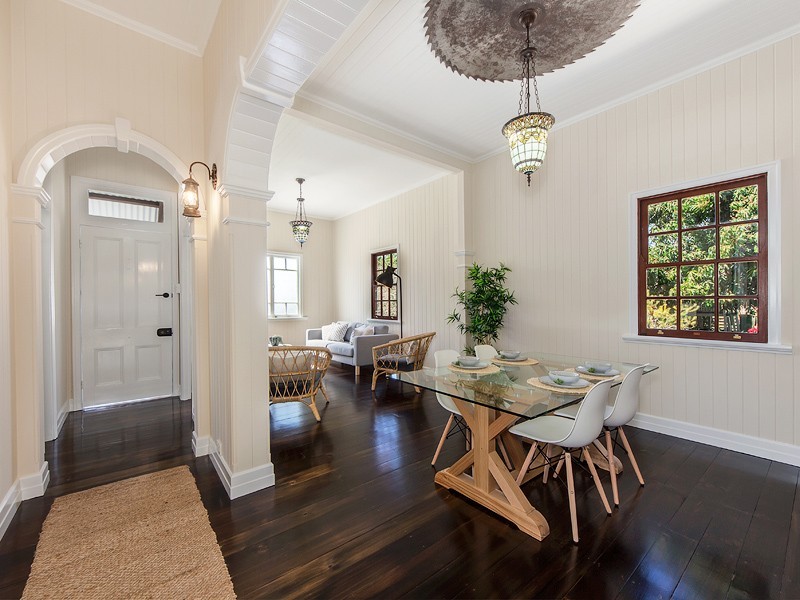 6 View Street, Woodend QLD 4305