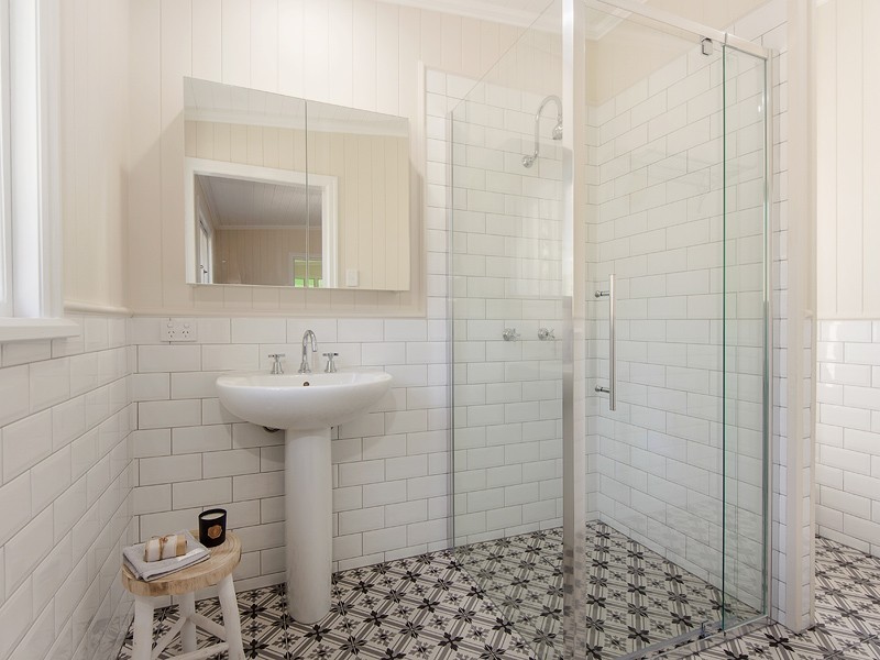 6 View Street, Woodend QLD 4305