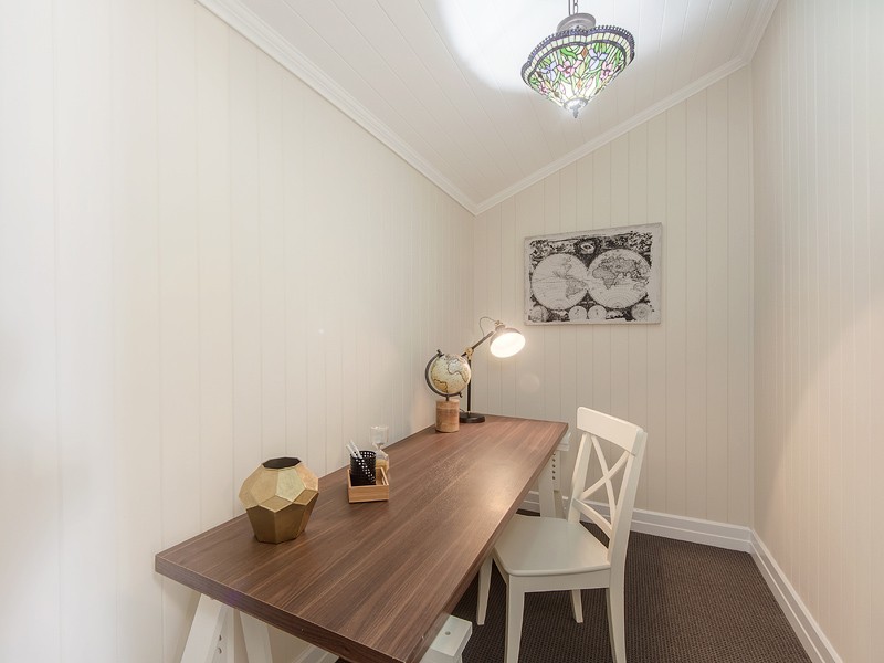 6 View Street, Woodend QLD 4305