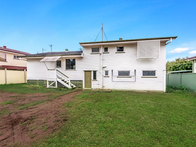 41 Raceview Street, Eastern Heights QLD 4305