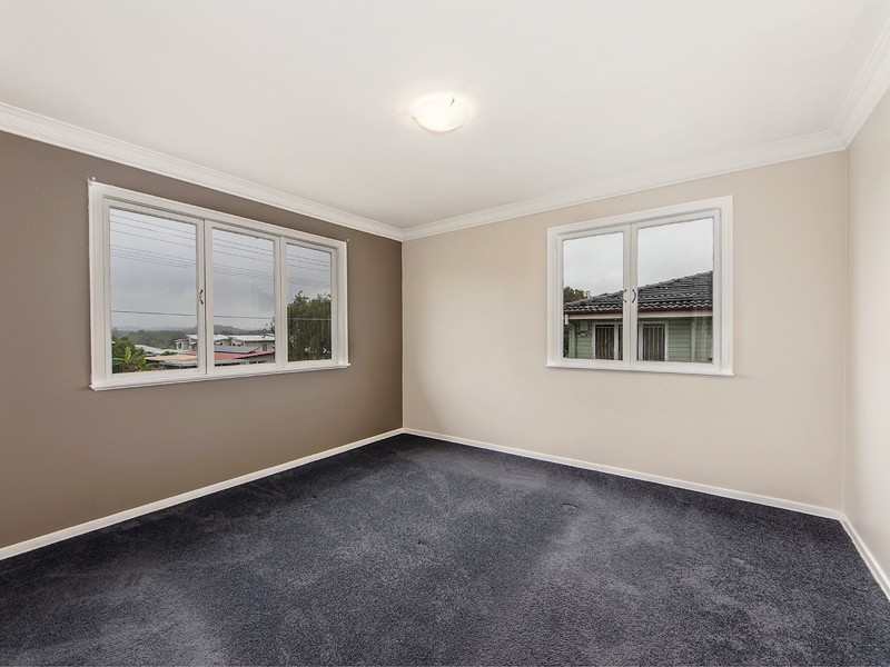 41 Raceview Street, Eastern Heights QLD 4305