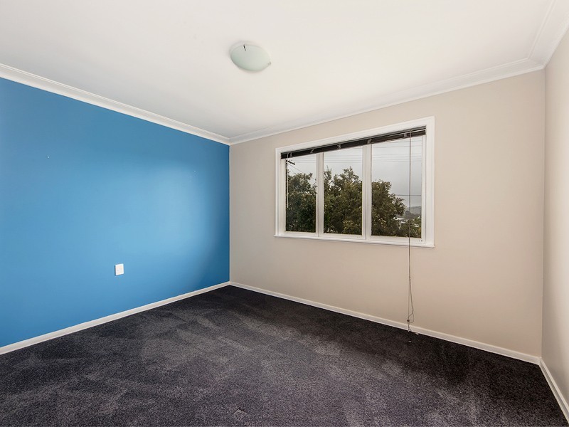 41 Raceview Street, Eastern Heights QLD 4305